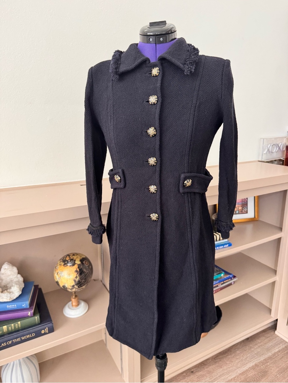 Vintage St. John Collection Black Knit Long Jacket Gold Buttons Size 2 - Picture 2 of 9